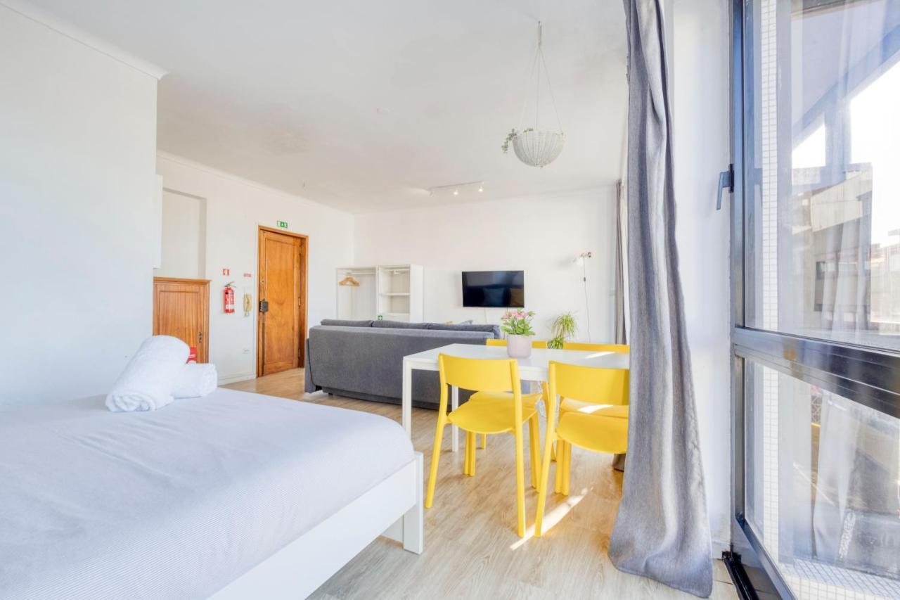 Travel & Live Alegria Apartments OOporto Exterior foto